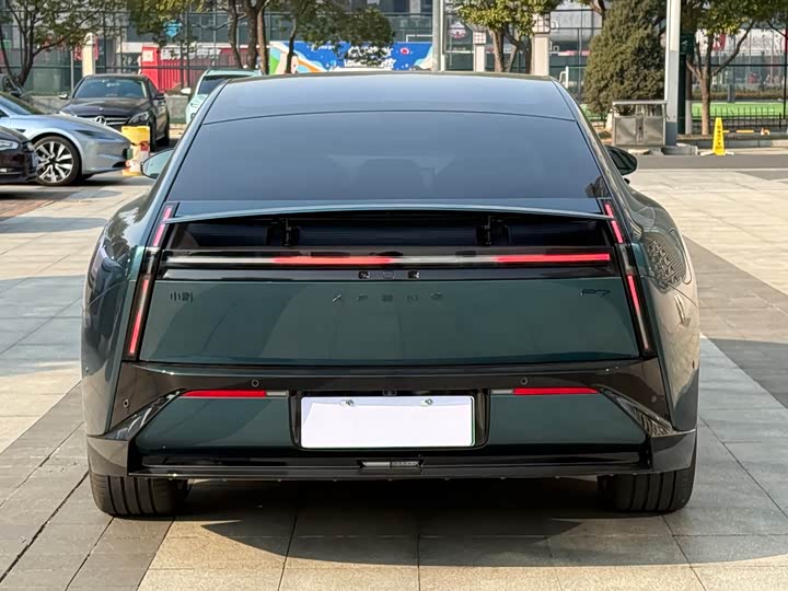 Фото 4 - XPeng P7