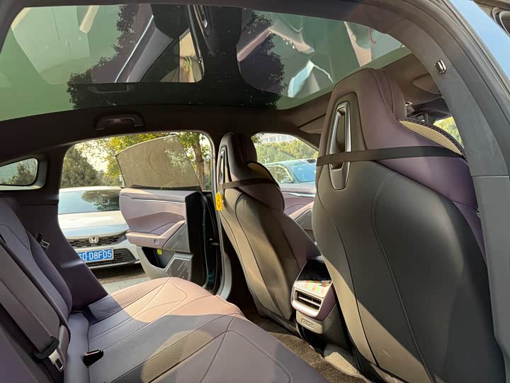 Фото 9 - XPeng P7