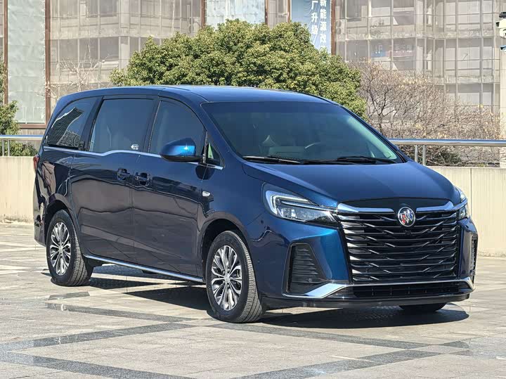 Фото 3 - Buick GL8 ES