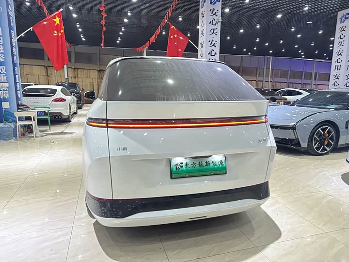 Фото 7 - XPeng X9