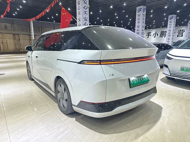 Фото 8 - XPeng X9