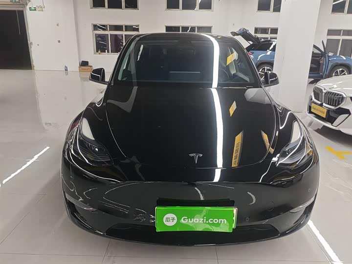 Фото 3 - Tesla Model Y