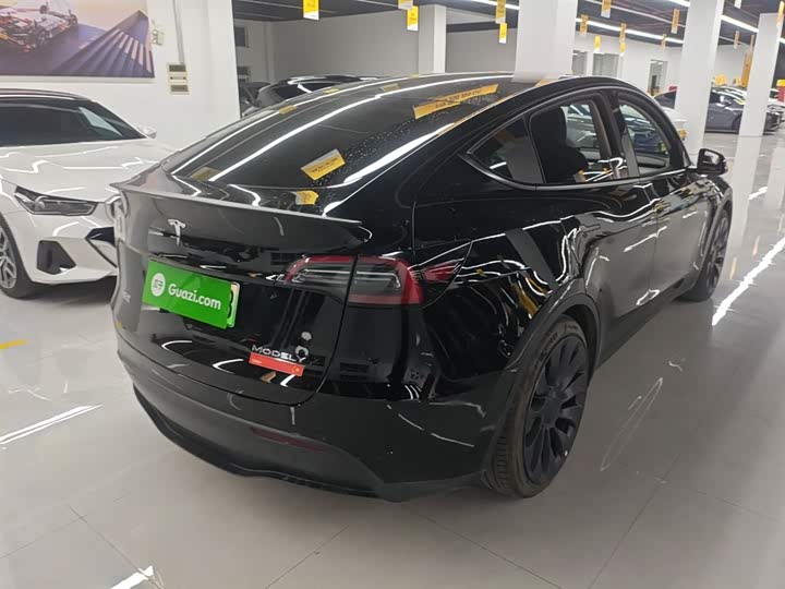 Фото 7 - Tesla Model Y