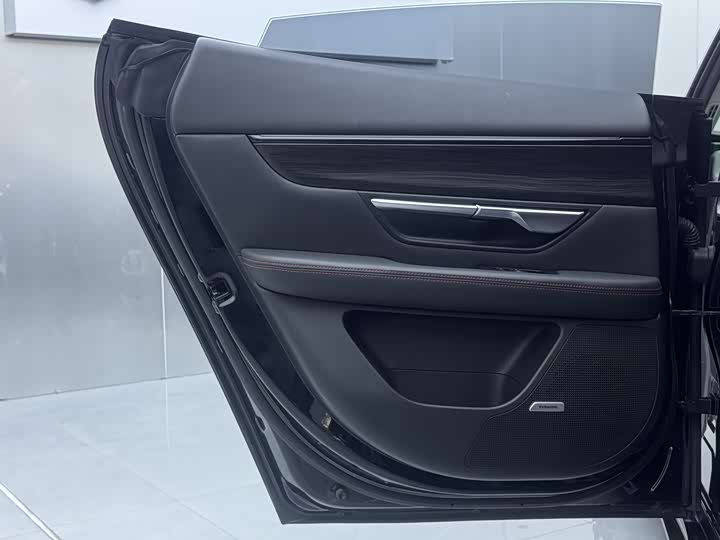 Фото 9 - XPeng P7