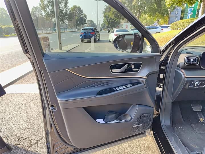 Фото 6 - Chery Tiggo 9