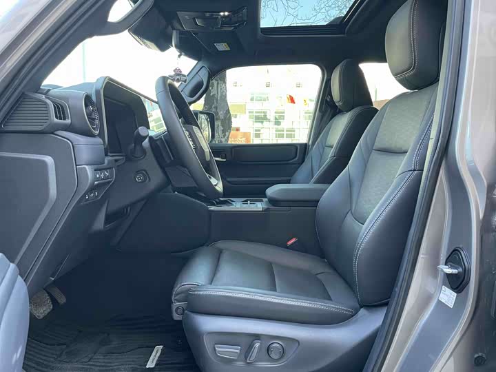 Фото 9 - Toyota Prado