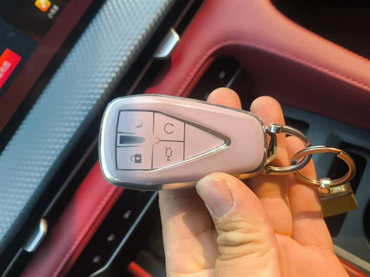 Фото 9 - Changan CS75 Plus