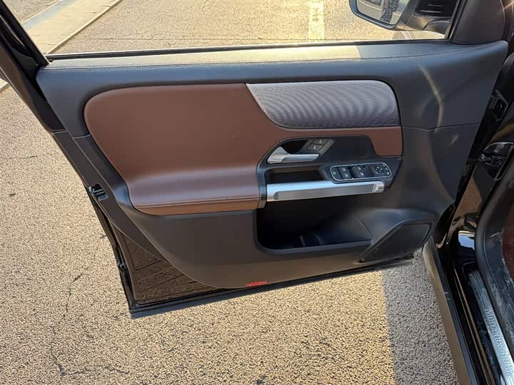 Фото 6 - Mercedes-Benz GLB-Class