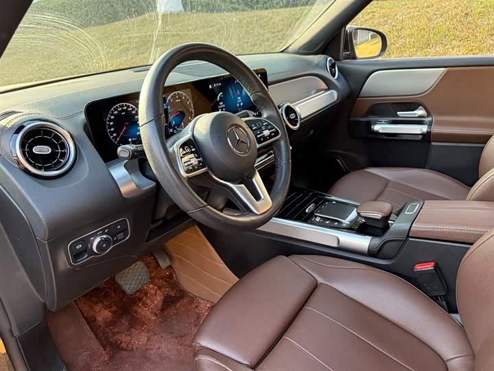 Фото 7 - Mercedes-Benz GLB-Class