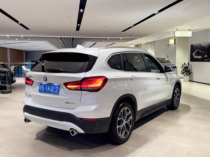 Фото 4 - BMW X1