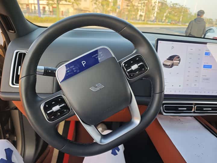 Фото 4 - LiXiang L8