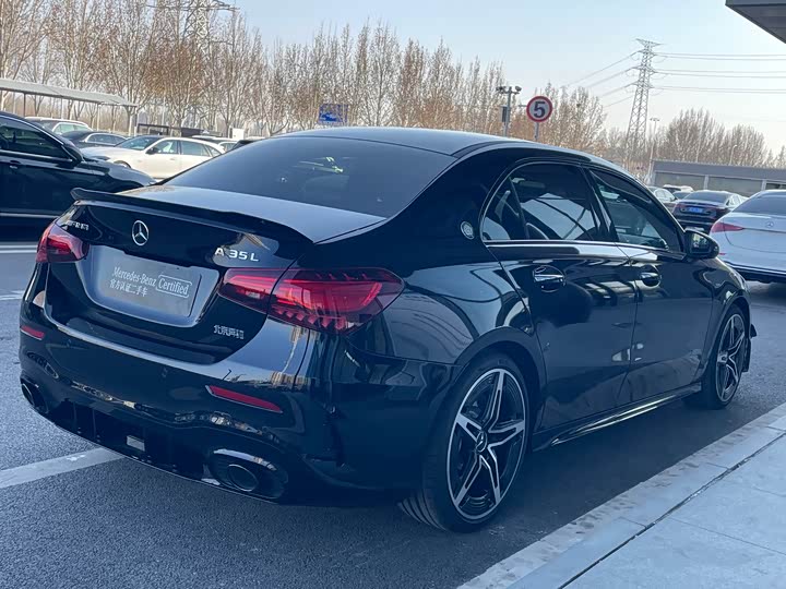 Фото 5 - Mercedes-Benz A-Class AMG