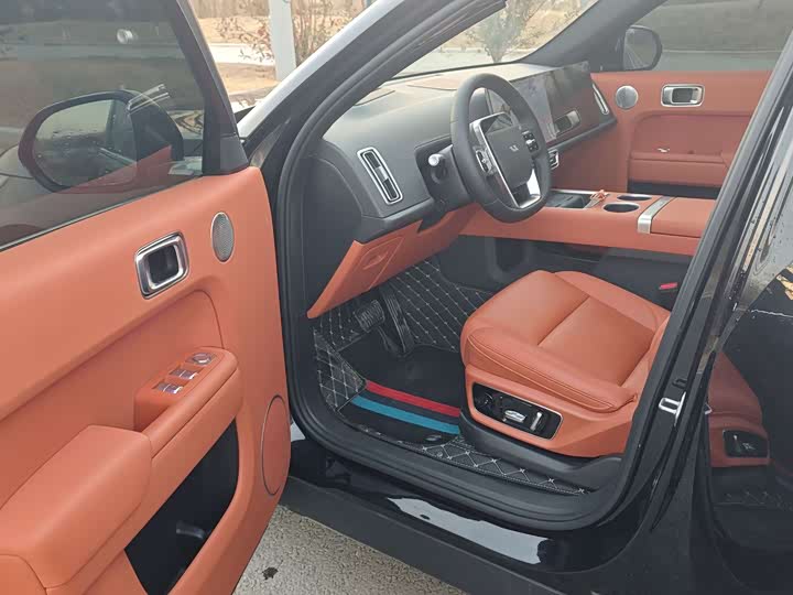 Фото 8 - LiXiang L7