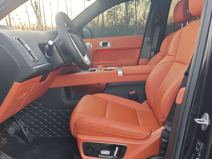 Фото 9 - LiXiang L7