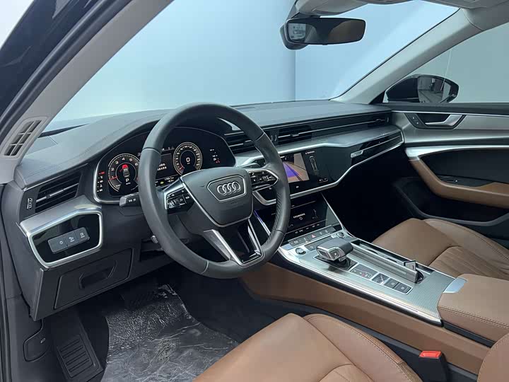 Фото 9 - Audi A6L