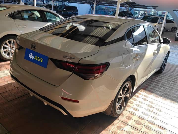 Фото 3 - Nissan Sylphy