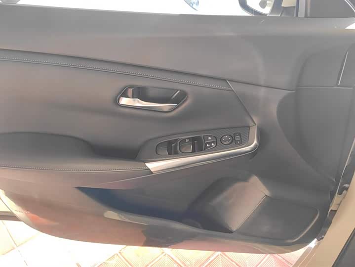 Фото 7 - Nissan Sylphy