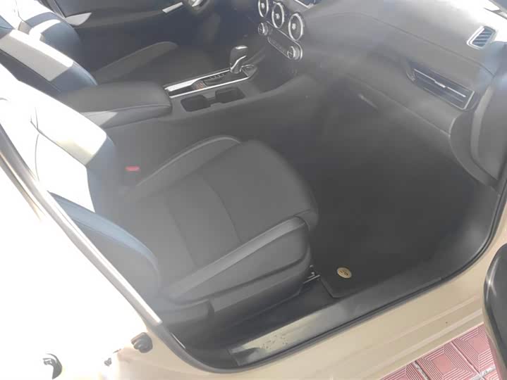 Фото 8 - Nissan Sylphy