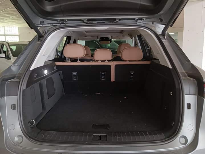 Фото 4 - Chery Tiggo 8L