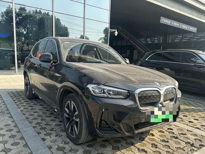 Фото 3 - BMW iX3