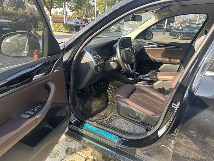 Фото 4 - BMW iX3