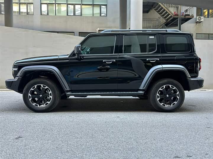 Фото 3 - Tank 300 Hybrid