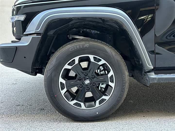 Фото 6 - Tank 300 Hybrid