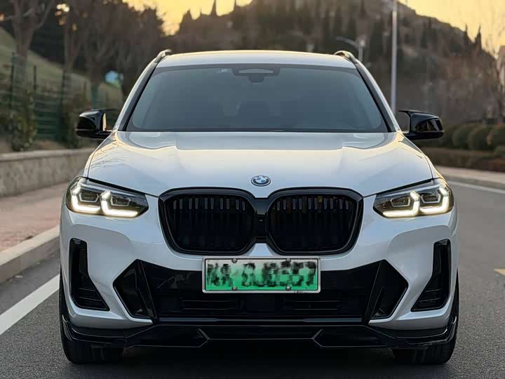 Фото 2 - BMW iX3