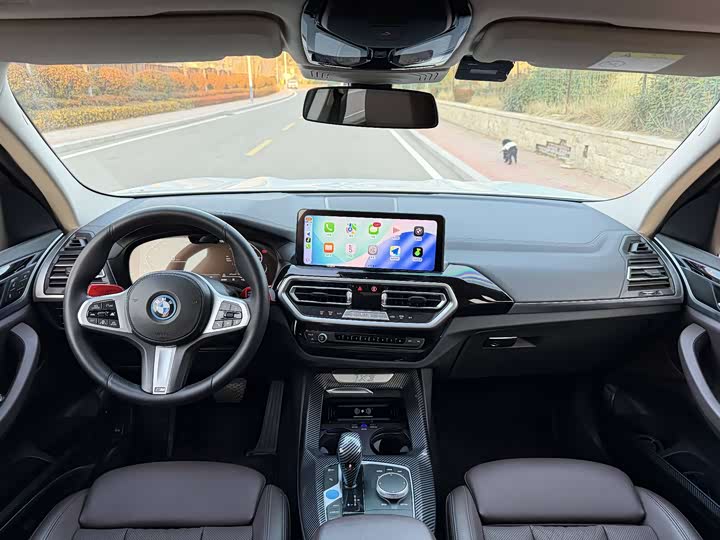 Фото 9 - BMW iX3