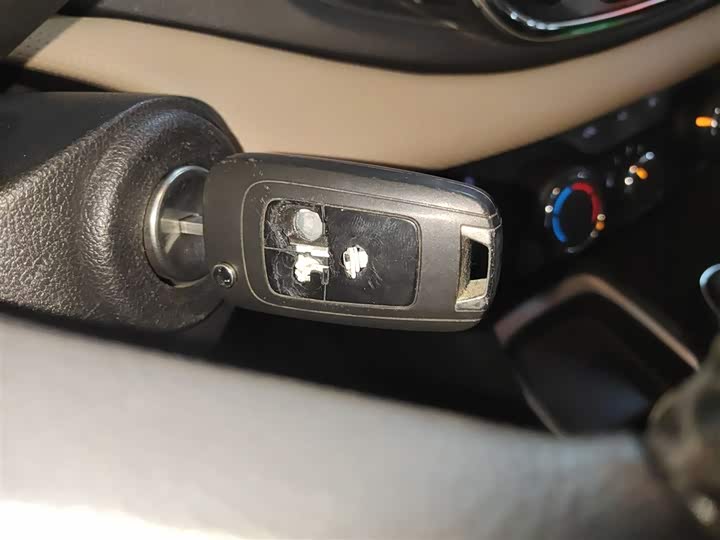 Фото 9 - Chevrolet Monza