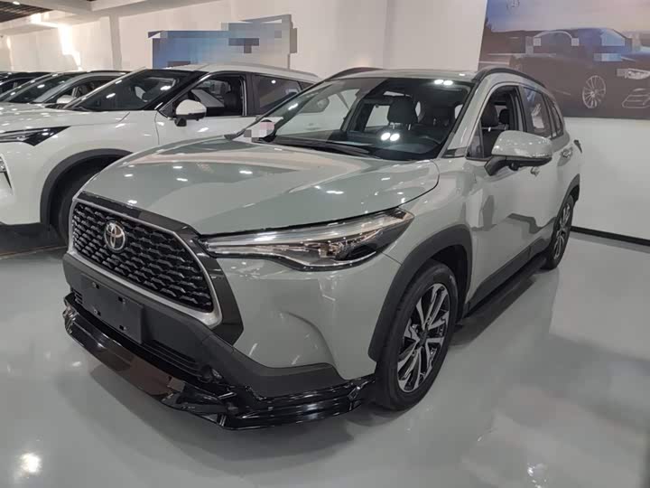 Фото 2 - Toyota Corolla Cross