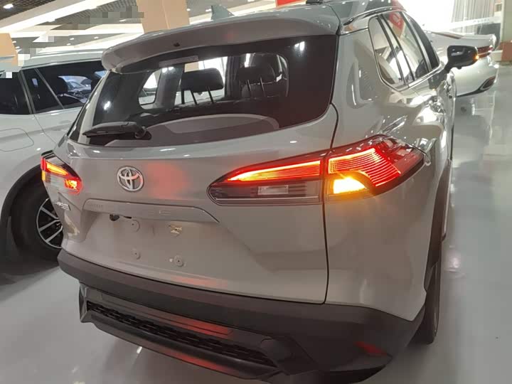 Фото 6 - Toyota Corolla Cross