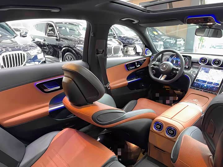 Фото 9 - Mercedes-Benz C-Class