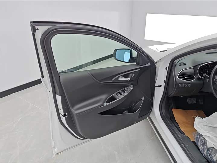 Фото 7 - Chevrolet Malibu XL