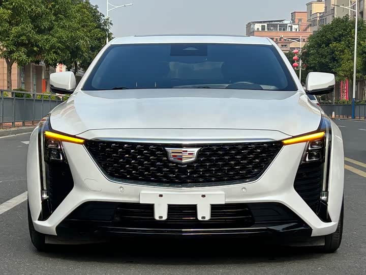 Фото 2 - Cadillac CT5