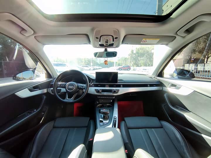 Фото 9 - Audi A4L