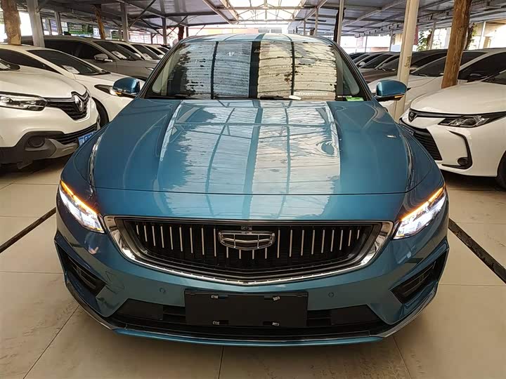 Фото 3 - Geely Preface