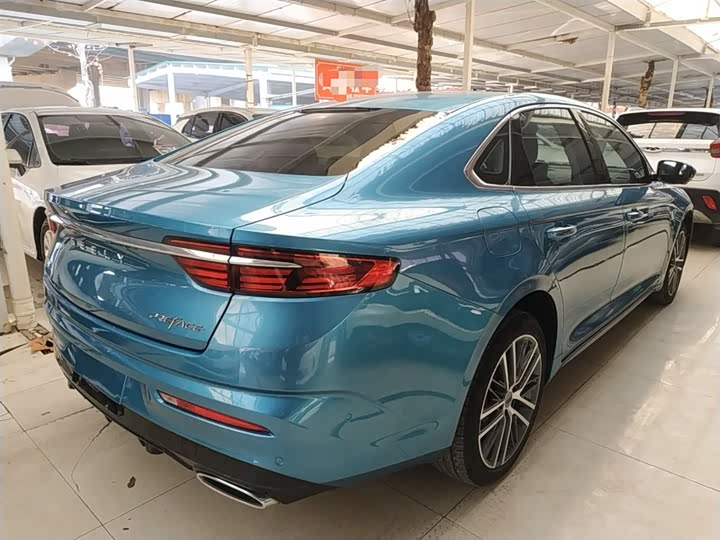 Фото 7 - Geely Preface