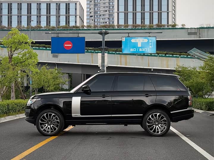 Фото 4 - Land Rover Range Rover