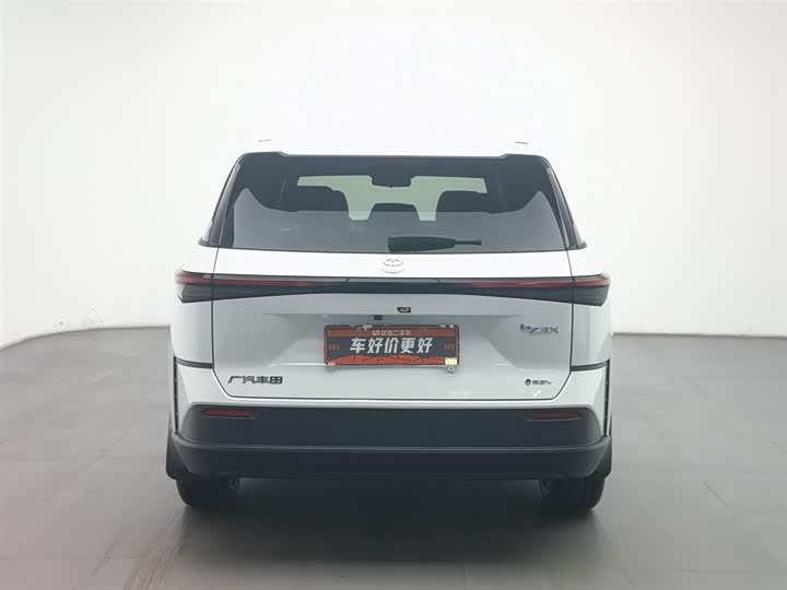 Фото 4 - Toyota bZ3X