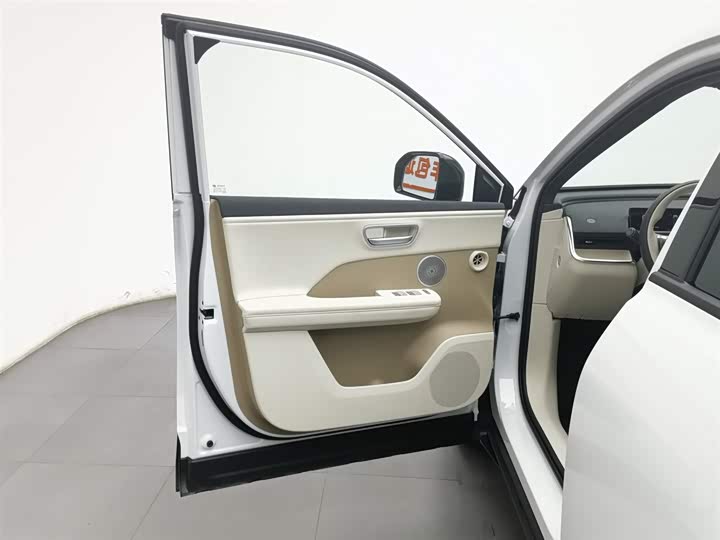 Фото 8 - Toyota bZ3X