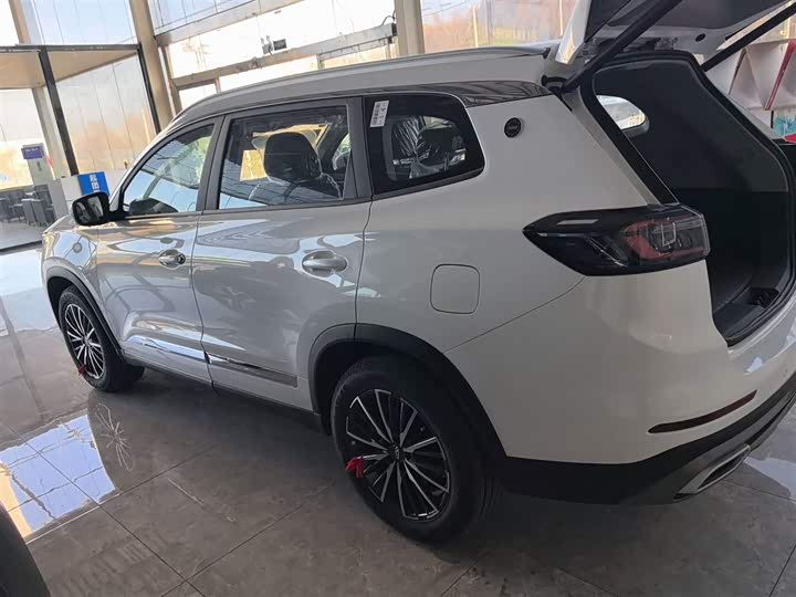 Фото 5 - Chery Tiggo 8