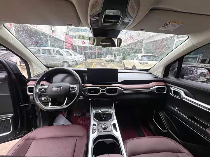 Фото 5 - Geely Okavango