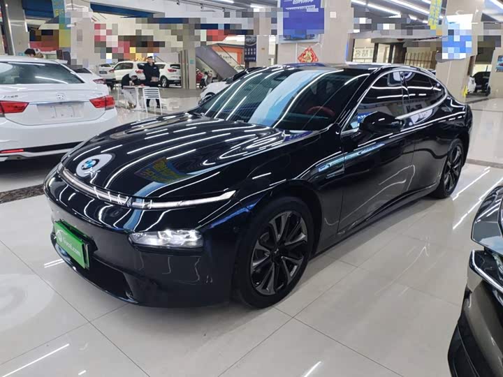 Фото 2 - XPeng P7