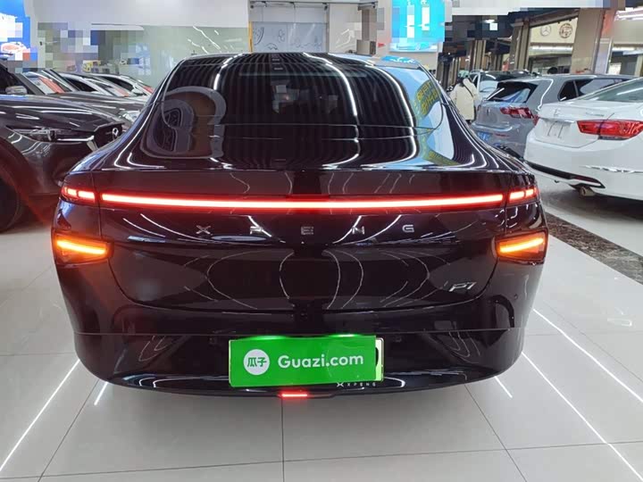 Фото 6 - XPeng P7