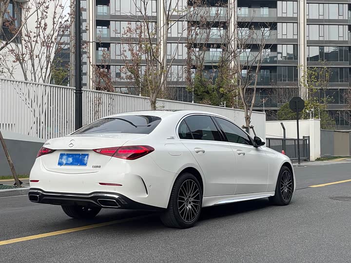 Фото 8 - Mercedes-Benz C-Class