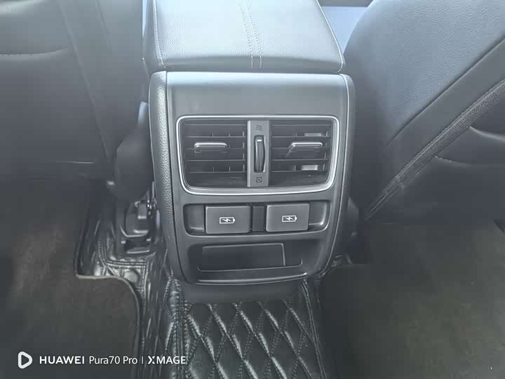 Фото 9 - Honda Accord