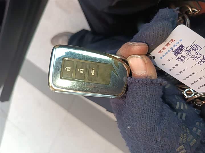 Фото 9 - Lexus NX