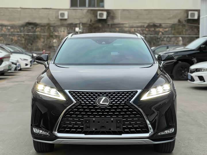 Фото 2 - Lexus RX