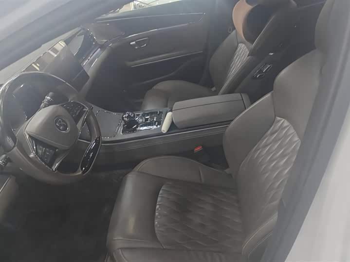 Фото 9 - BYD Han